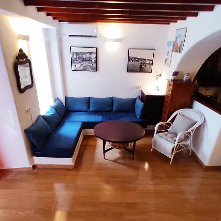 Bougainvillea Typical Town House - Private Rooftop Vakantiehuis