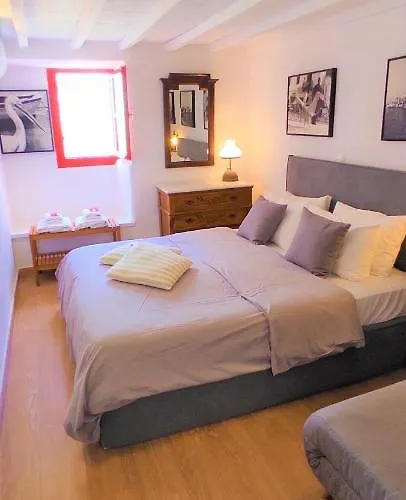 בית נופש Bougainvillea Typical Town House - Private Rooftop *